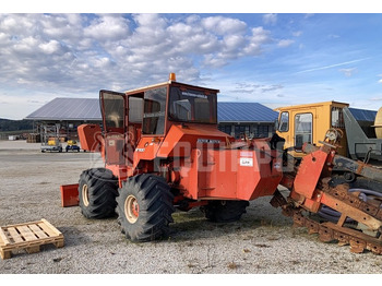 Rovokopač DITCH WITCH