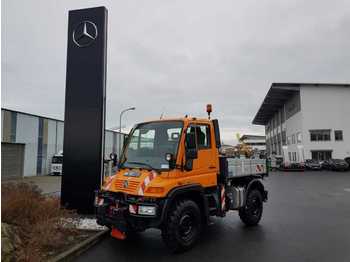 Dostavno vozilo Mercedes-Benz UNIMOG U300 4x4 Kipper Hydrostat Zapfwelle Klima