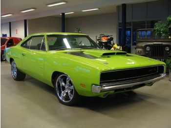 Dodge CHARGER R/T - Avtomobil