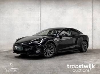 Tesla Model S 75D Base - Avtomobil
