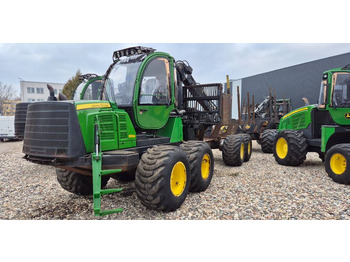 Forvarder JOHN DEERE