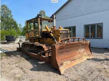 Komatsu D65 - buldožer