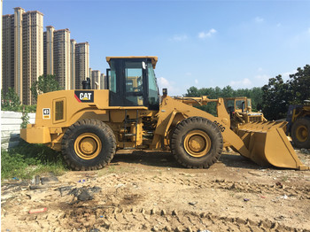 Kolesni nakladalec CATERPILLAR CAT 966G: slika 1