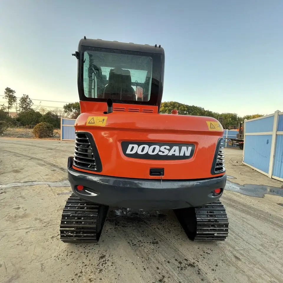 Bager goseničar DOOSAN DX60 mini small track excavator Korean hydraulic digger 6 tons: slika 4
