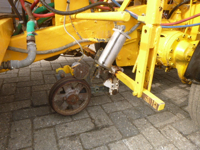 Stroj za asfalterska dela HOFMANN H33D: slika 21