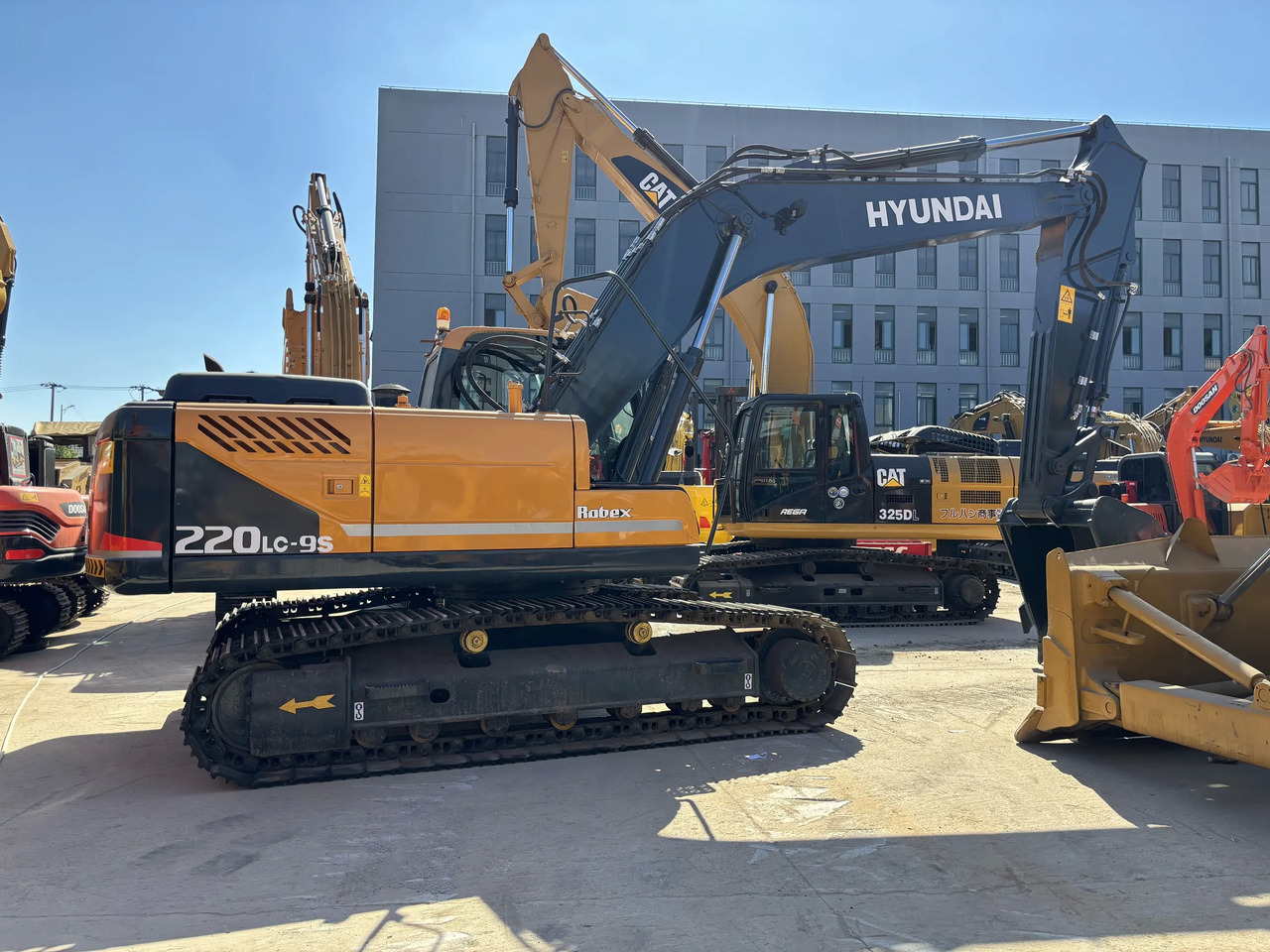 Bager goseničar Hyundai used excavator 220LC-9S crawler excavator heavy equipment for sale: slika 6