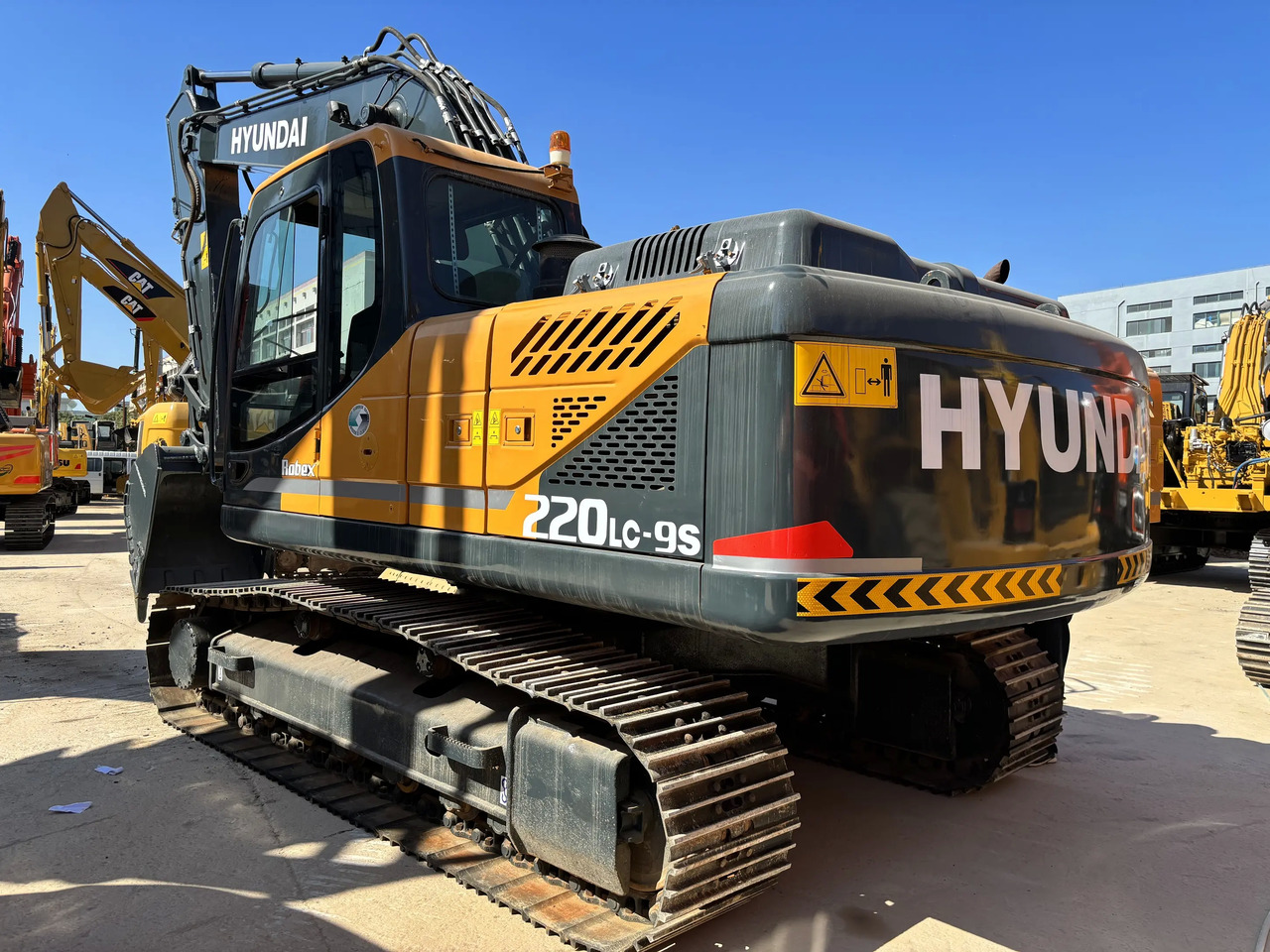 Bager goseničar Hyundai used excavator 220LC-9S crawler excavator heavy equipment for sale: slika 3
