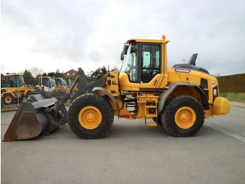 Kolesni nakladalec VOLVO L90H