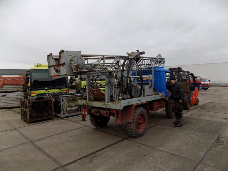 Vrtalna naprava Unimog s-404 boormachine Bomag: slika 18