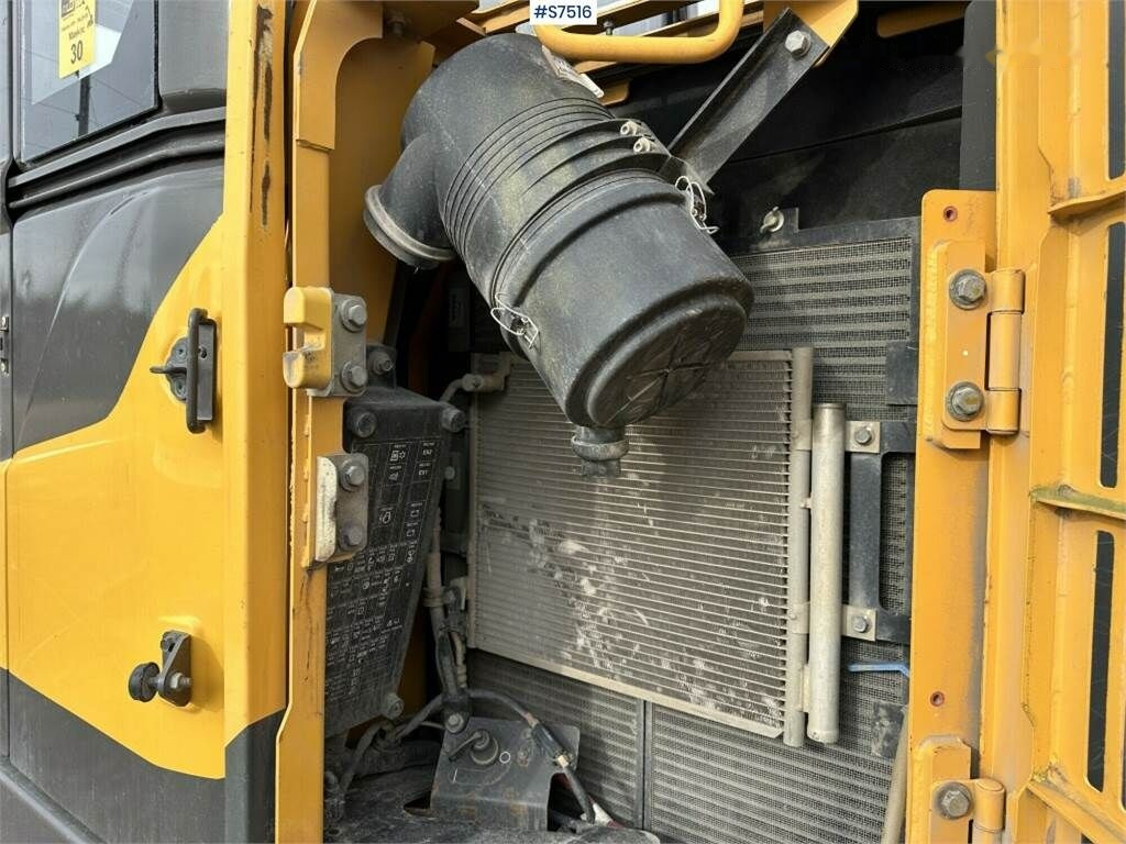 Bager goseničar Volvo ECR145DL Crawler excavator with rotor and buckets: slika 24