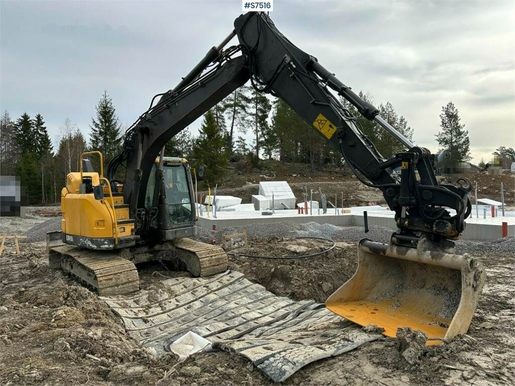 Bager goseničar Volvo ECR145DL Crawler excavator with rotor and buckets: slika 7