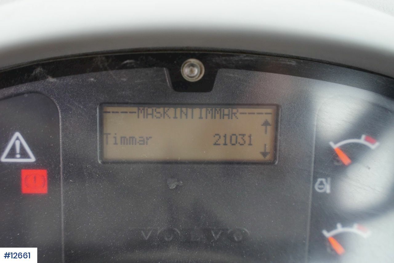 Kolesni nakladalec Volvo L150E: slika 35