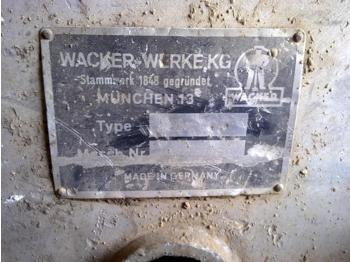 Wacker DVPN 75 - Gradbeni stroj