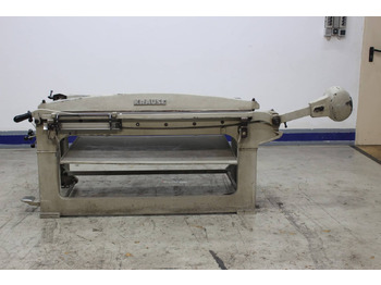 Tiskarski stroj