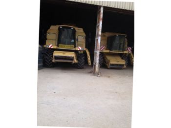 Kombajn harvester New Holland tx68