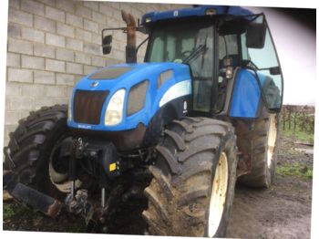 Traktor New Holland T7550: slika 1