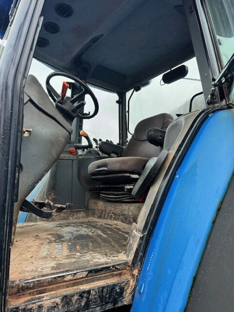 Nov Traktor New Holland TM190: slika 4