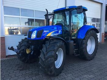 Traktor New Holland TS135A: slika 1