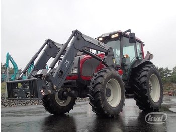 Valtra A82 Traktor med lastare -11  - Traktor
