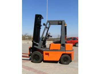 NISSAN EHO1A15U - Diesel viličar