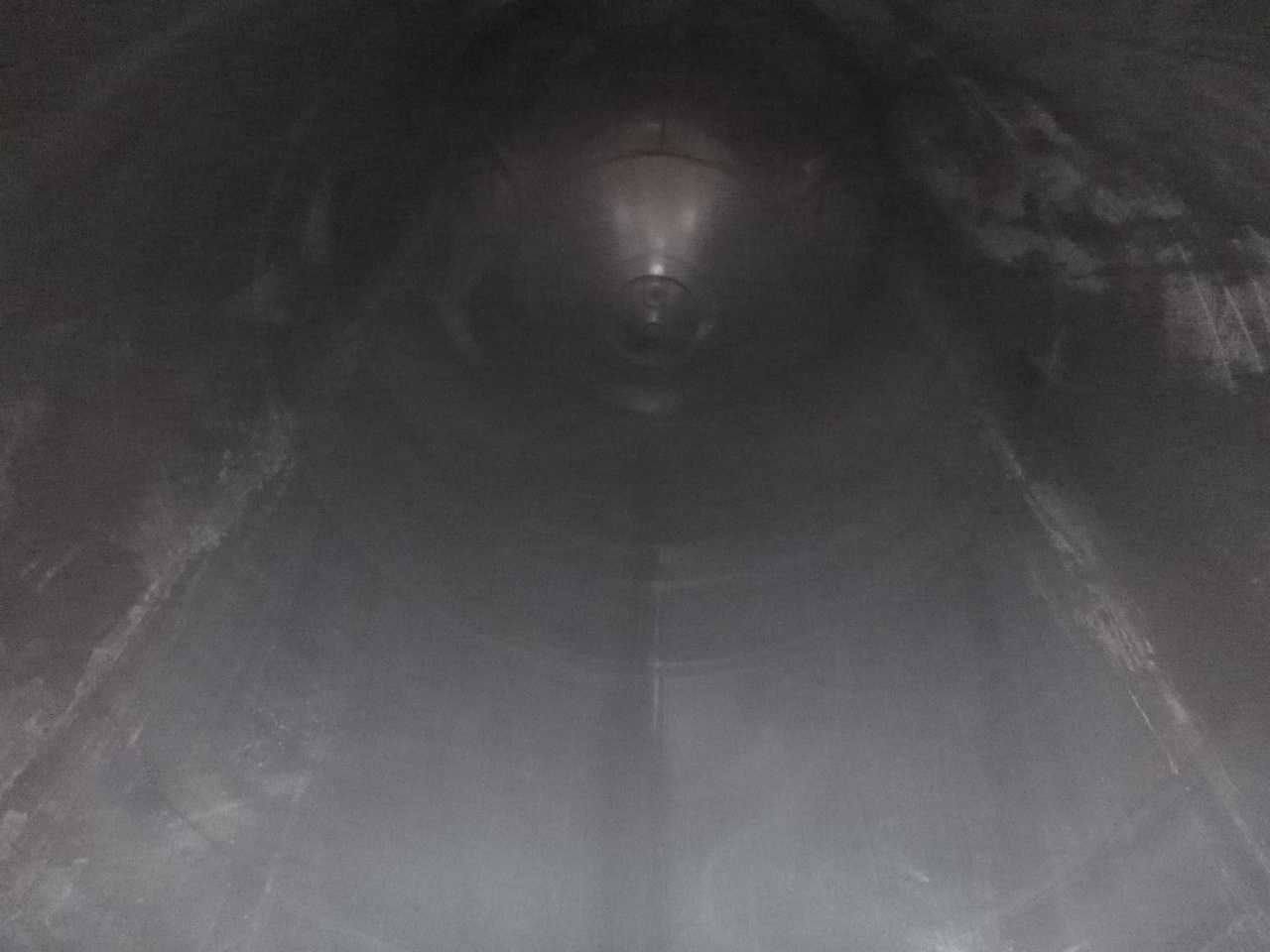 Polprikolica cisterna za transport moke Benalu Powder tank alu 58 m3 (tipping): slika 7