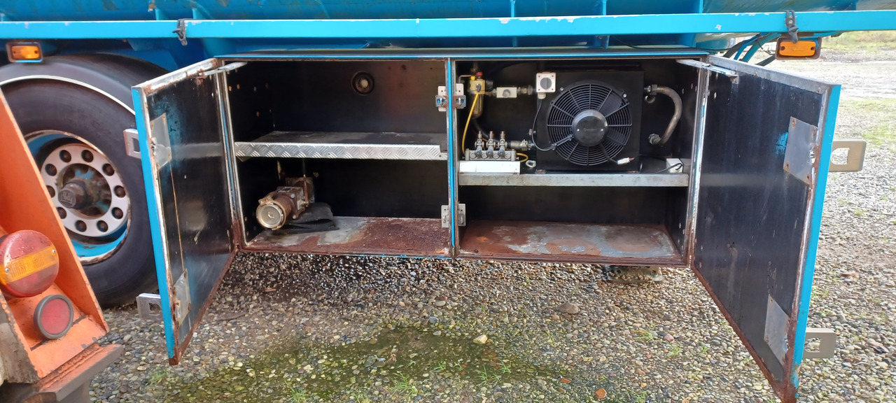 Polprikolica cisterna za transport goriva Bilcon 40000: slika 5