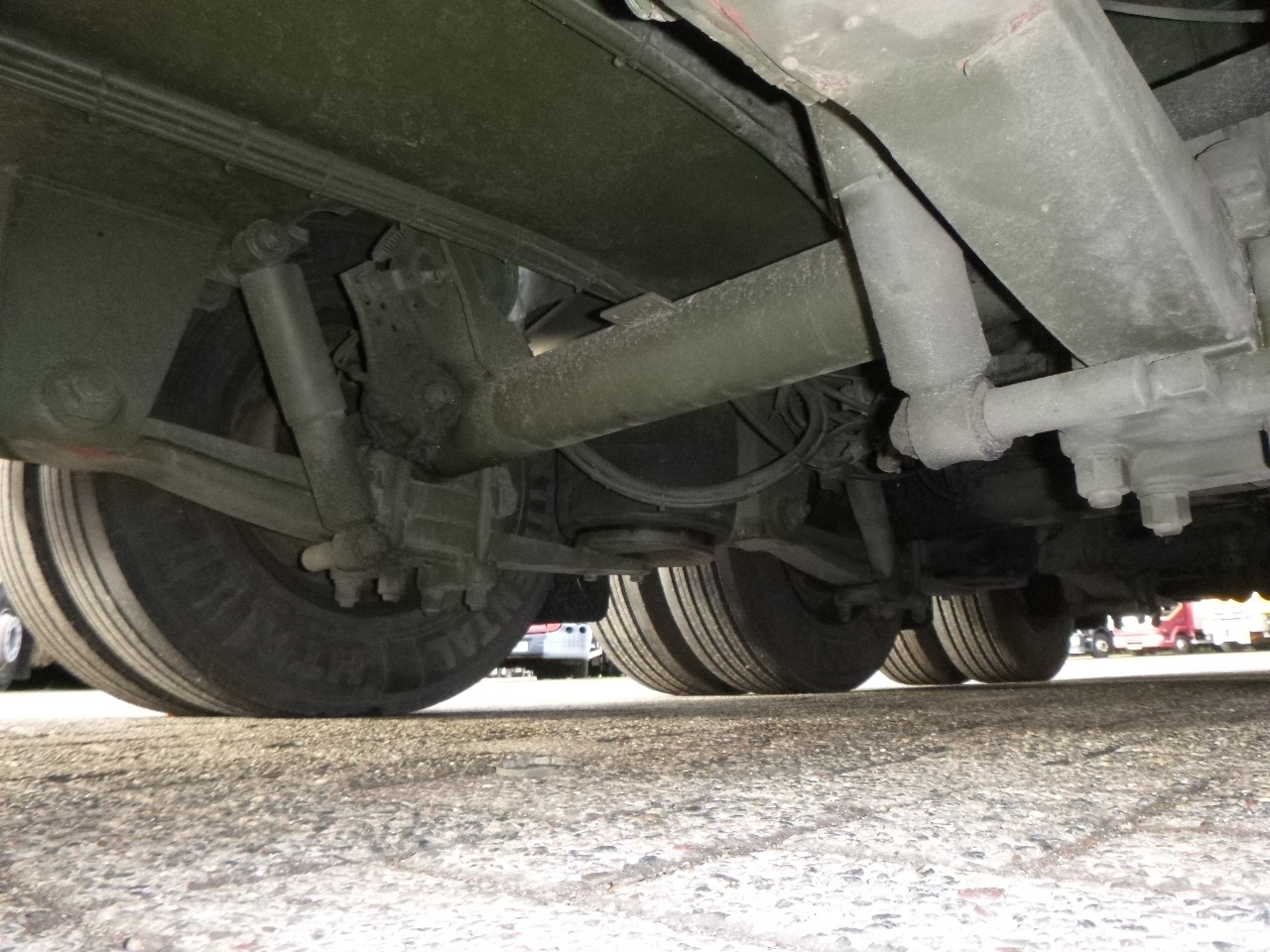 Nizko noseča polprikolica Broshuis 3-axle semi-lowbed trailer E-2130 / 73 t + ramps: slika 18