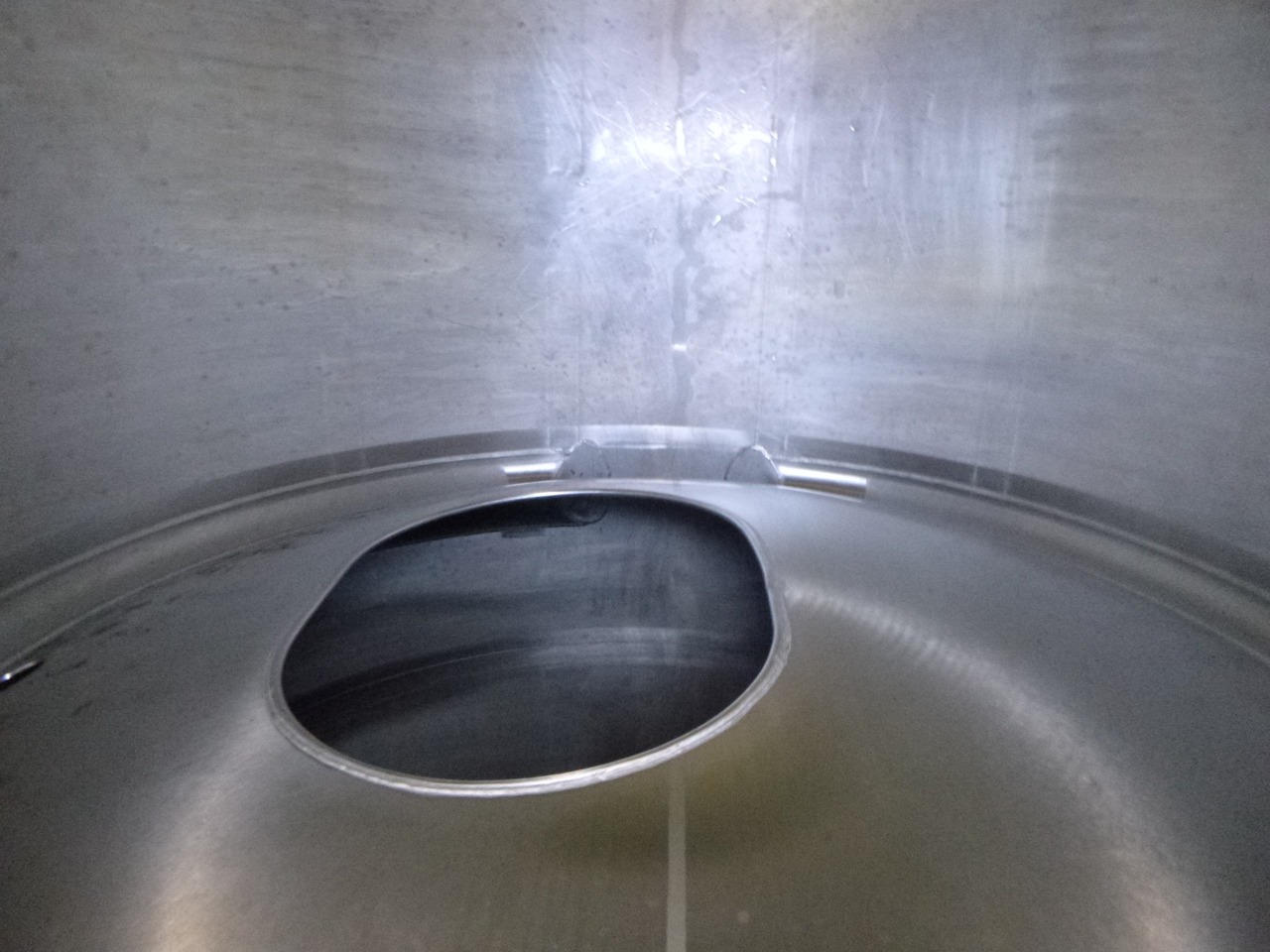 Polprikolica cisterna za transport kemikalij Feldbinder Chemical tank inox L4BH 30 m3 / 1 comp + pump: slika 45