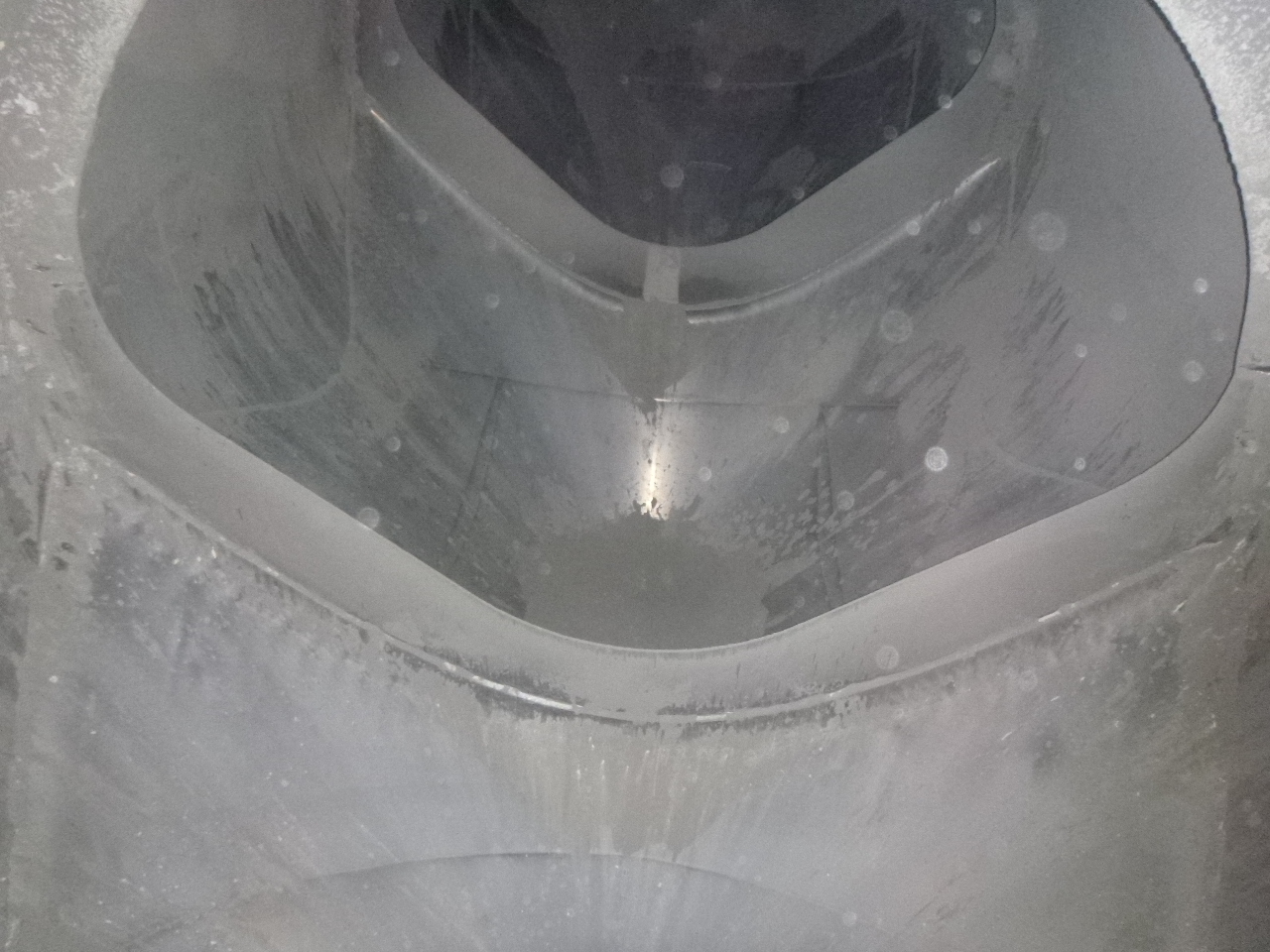 Polprikolica cisterna za transport moke Feldbinder Powder tank alu 40 m3 / 1 comp: slika 27