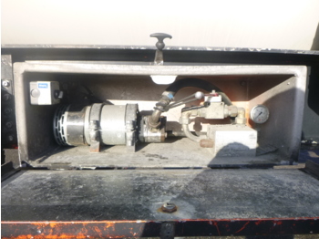 Polprikolica cisterna za transport moke Feldbinder Powder tank alu 63 m3 (tipping): slika 5