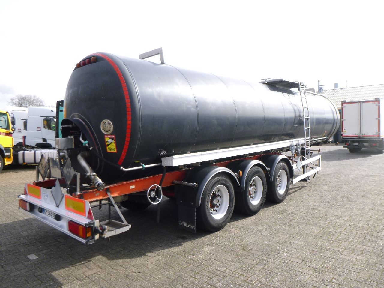 Polprikolica cisterna za transport bitumena Magyar Bitumen tank inox 31 m3 / 1 comp ADR 10-04-2023: slika 4