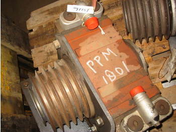 Poclain PPM 1801 - Hidravlična črpalka