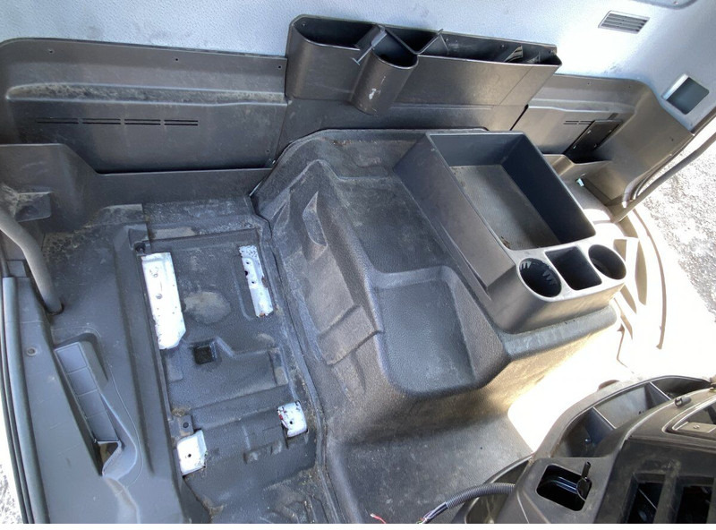 Kabina in notranjost Mercedes-Benz Atego 816 (01.98-12.04): slika 9