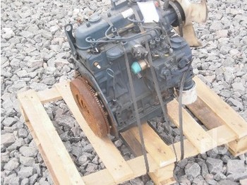 Kubota B1105 - Motor in deli