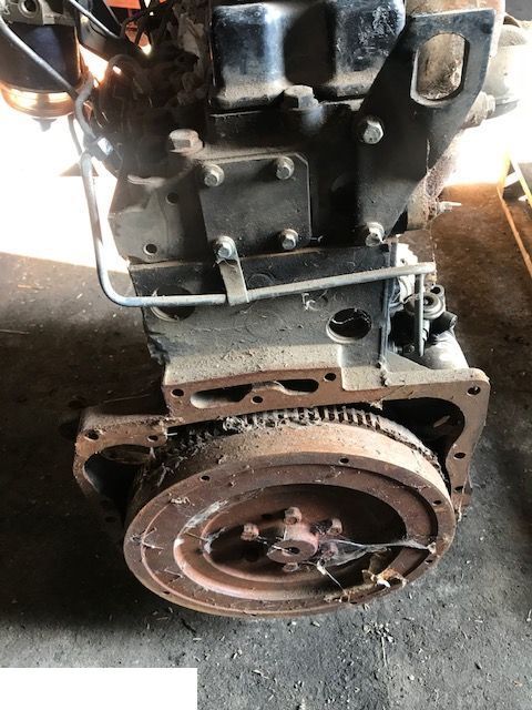 Motor in deli za Kmetijski stroj Perkins AQ ~ 1004.4T- Wał [CZĘŚCI]: slika 2
