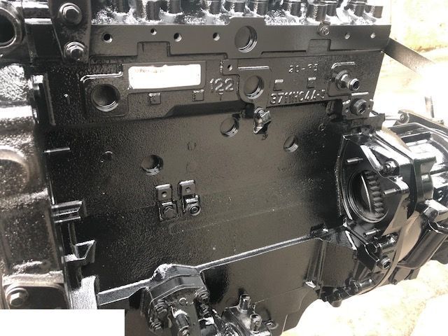 Motor in deli za Kmetijski stroj Silnik Perkins 1004-4 - Wał - 37111H04A: slika 2