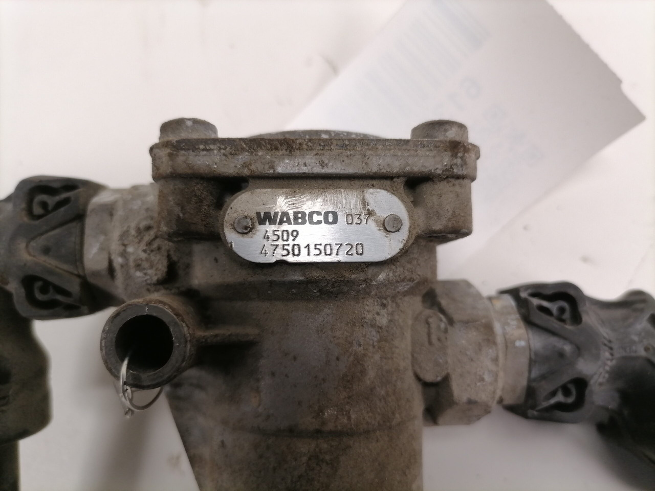 Zavorni ventil za Tovornjak Volvo Air pressure control valve 21339179: slika 3