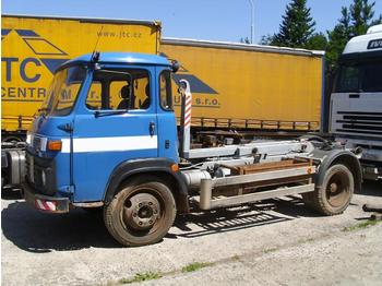 Kontejnerski tovornjak/ Tovornjak z zamenljivim tovoriščem AVIA A31 Container: slika 1