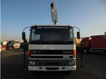 Tovornjak z dvigalom DAF CF 75.300 ATI + Euro 2 + Manual + PM 022 CRANE: slika 2