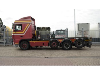 Kontejnerski tovornjak/ Tovornjak z zamenljivim tovoriščem DAF XF 105.510 8X2 CONTAINER TRANSPORT MANUAL GEARBOX: slika 1