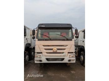 Tovornjak s kesonom HOWO 375 HP 8x4 Drive Flatbed Cargo Truck With Fence: slika 1
