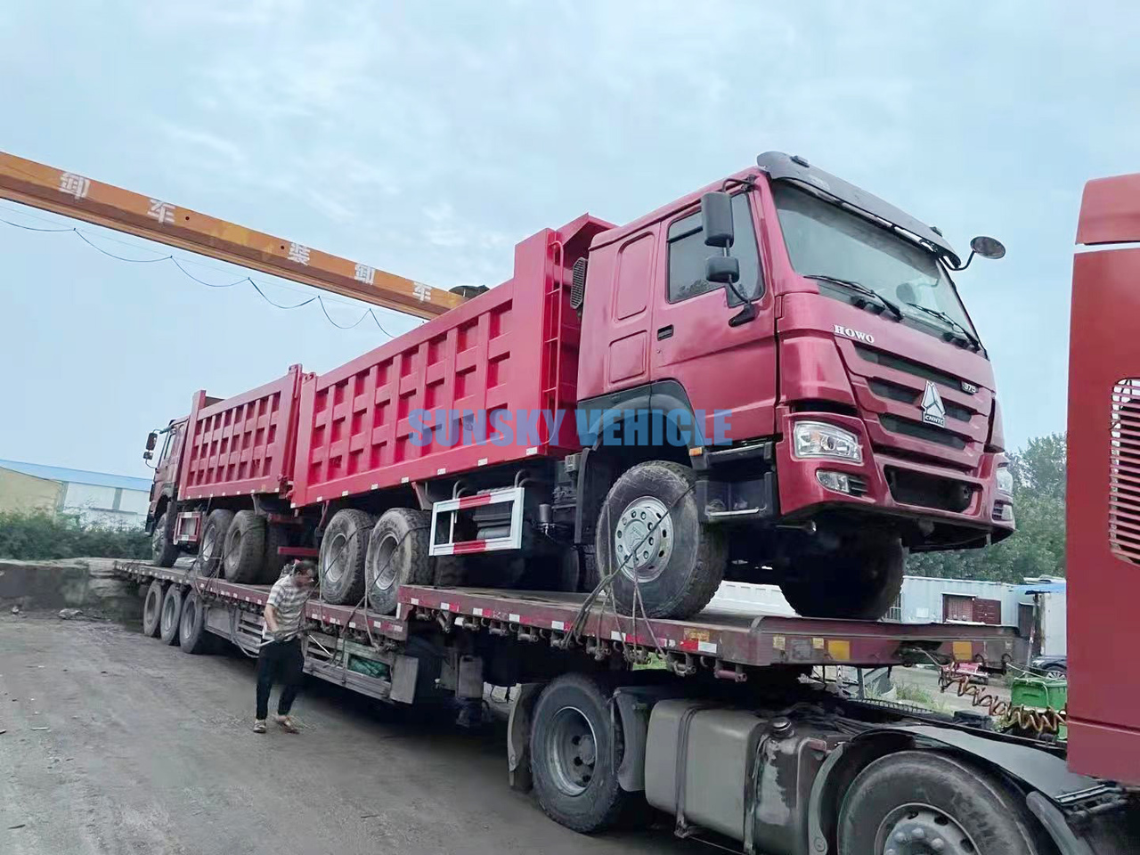 Tovornjak prekucnik za transport razsutega materiala HOWO 6X4 400/430HP Tipper Truck: slika 9