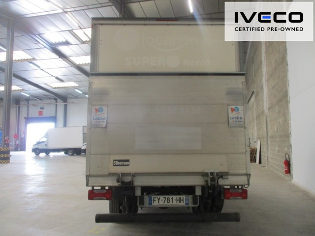 IVECO Daily 35C16H Euro6 Klima ZV lizing IVECO Daily 35C16H Euro6 Klima ZV: slika 3