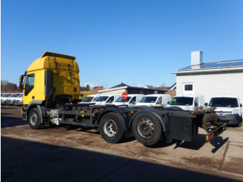 Kontejnerski tovornjak/ Tovornjak z zamenljivim tovoriščem IVECO STRALIS AT 260 S 42 - Retarder - KLIMA - AHK Lif: slika 1