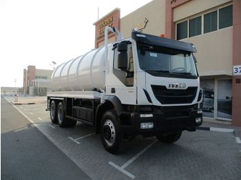 Tovornjak cisterna za transport goriva IVECO TRAKKER 380: slika 1