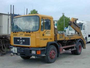 MAN 18.232 Absetzkipper - Kontejnerski tovornjak/ Tovornjak z zamenljivim tovoriščem