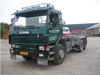 SCANIA 92 H IC - Kontejnerski tovornjak/ Tovornjak z zamenljivim tovoriščem