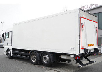 Izotermični tovornjak Man TGX 26.460 6×2 E6 / IZOTERMA 19 pallets / Tail lift: slika 4