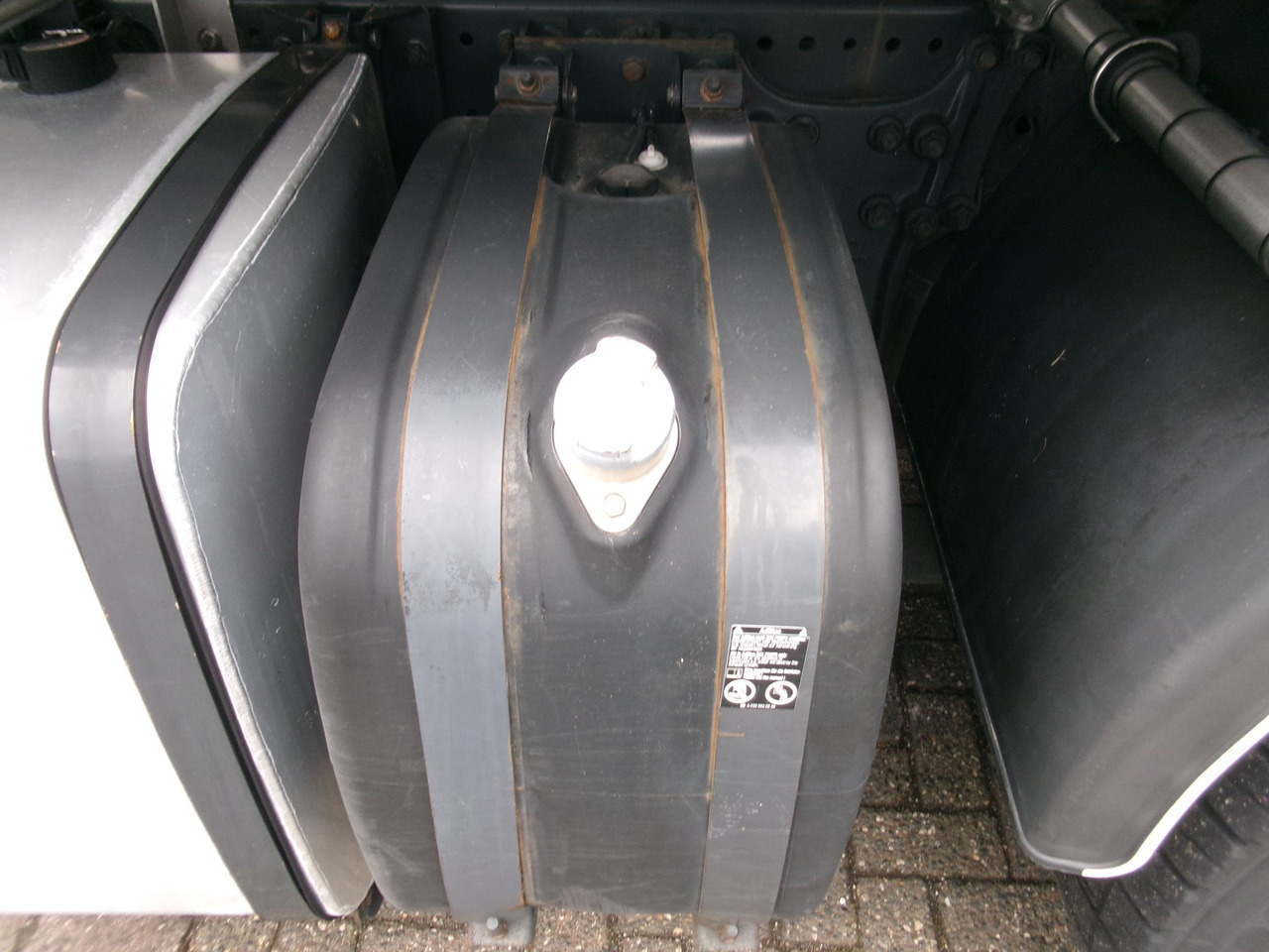 Tovornjak cisterna za transport goriva Mercedes Axor 1829 4x2 steel fuel tank 13 m3 / 5 comp / ADR 01/2024: slika 37