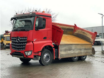 Tovornjak prekucnik Mercedes-Benz Arocs 2658 K 6x4 3-Achs Kipper Bordmatik: slika 1